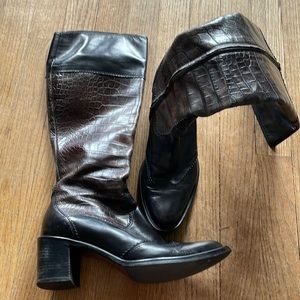 Womens genuine leather boots size 7